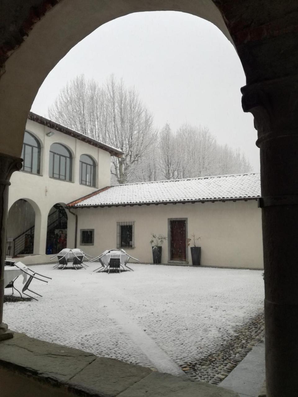 Hotel Monastero Del Lavello คาโลซิโอคอร์เต ภายนอก รูปภาพ